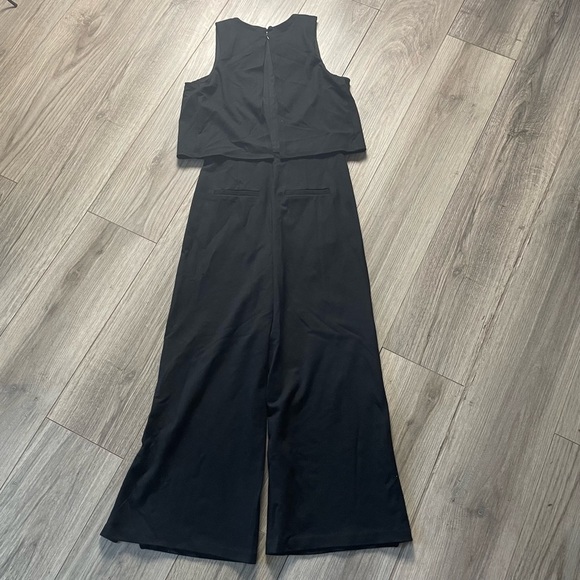 NWT ANTHROPOLOGIE Freya Scallop Essential Black Jumpsuit Size 0 - Picture 6 of 7